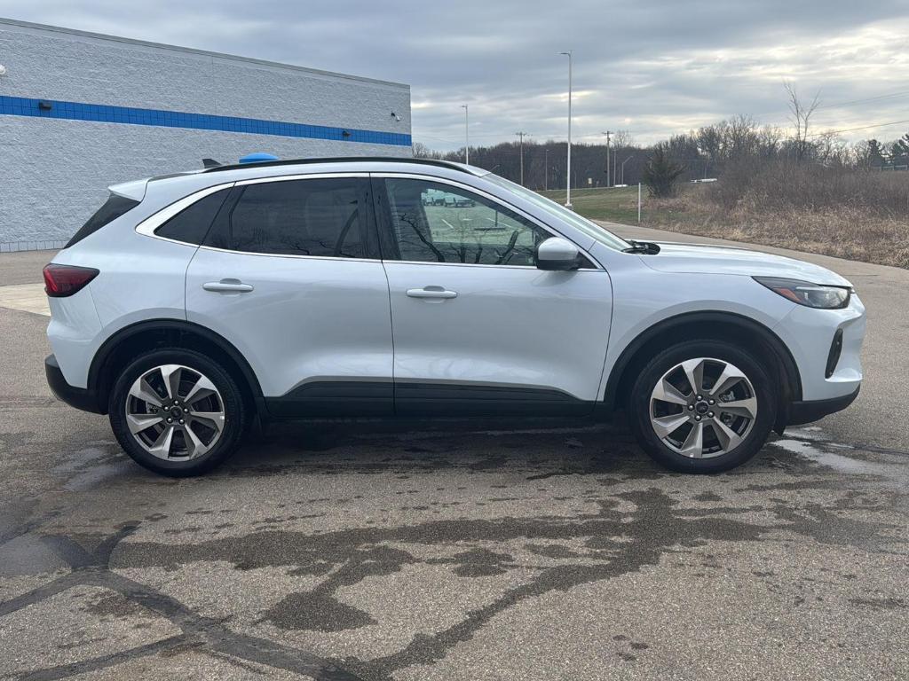 used 2025 Ford Escape car, priced at $27,387