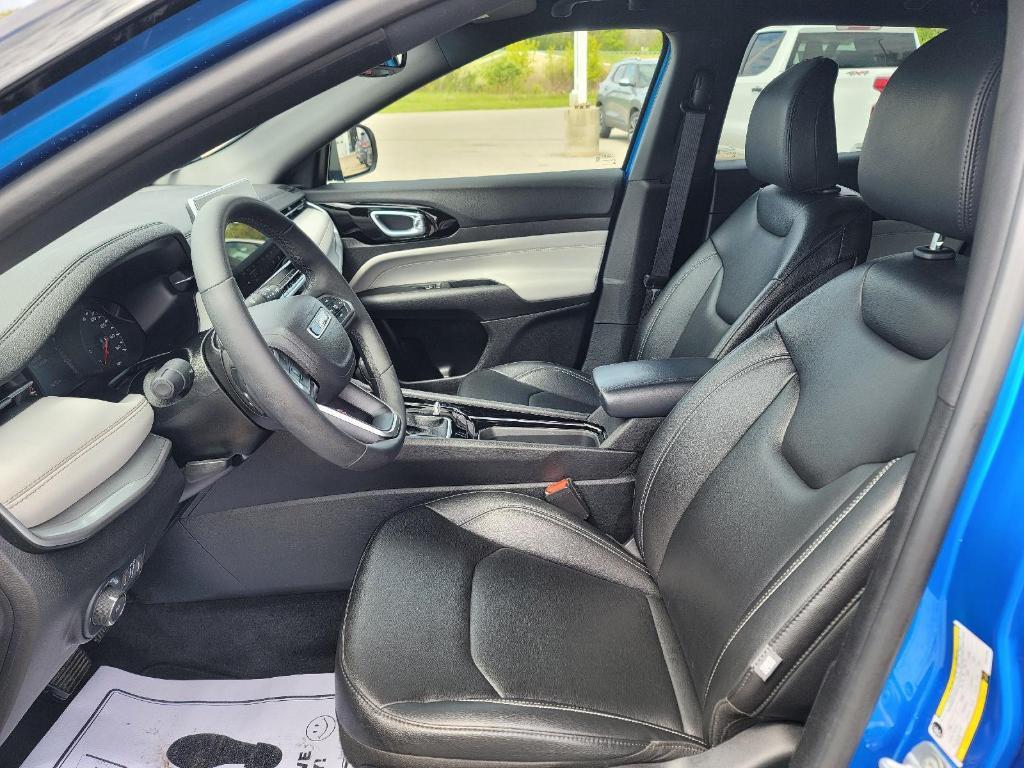 used 2025 Jeep Compass car, priced at $25,989
