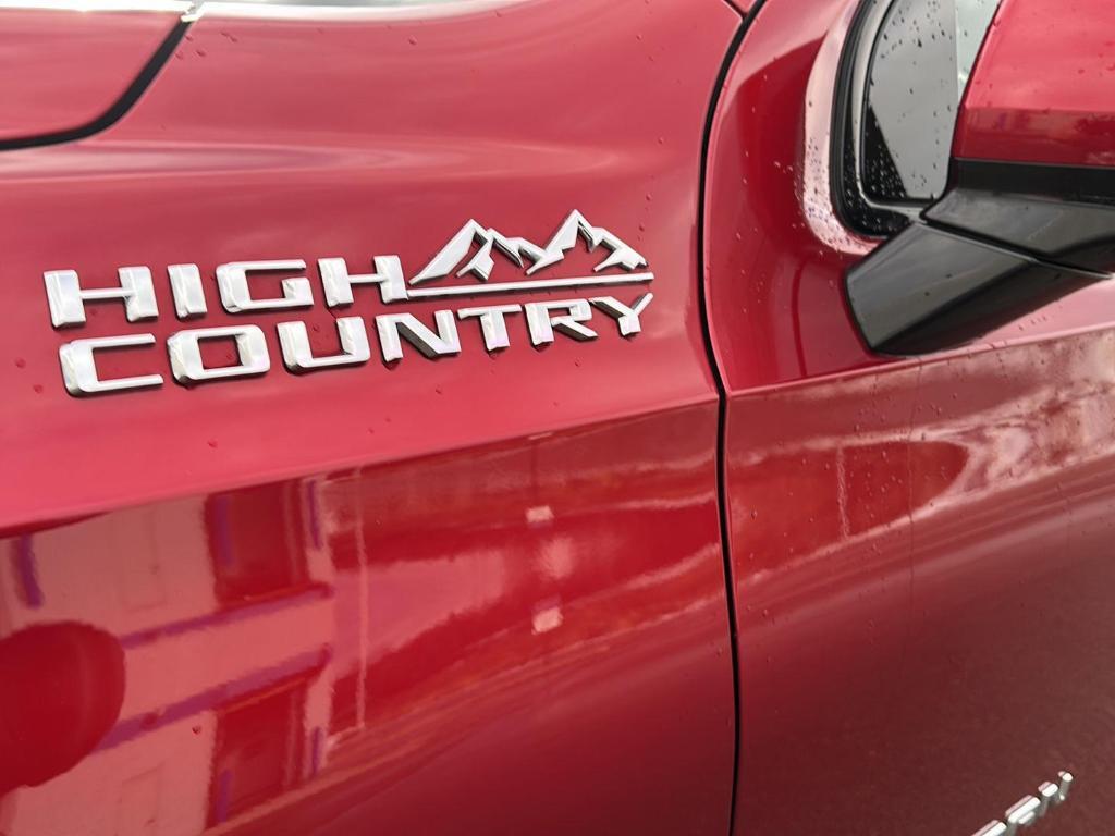 used 2022 Chevrolet Suburban car, priced at $40,987