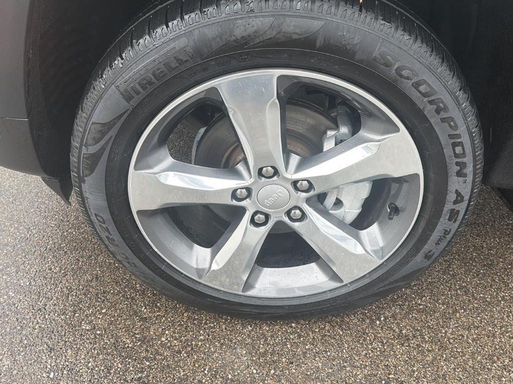 used 2022 Jeep Grand Cherokee car, priced at $26,789