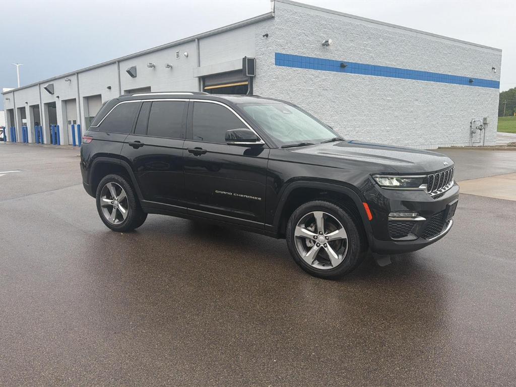used 2022 Jeep Grand Cherokee car, priced at $26,789