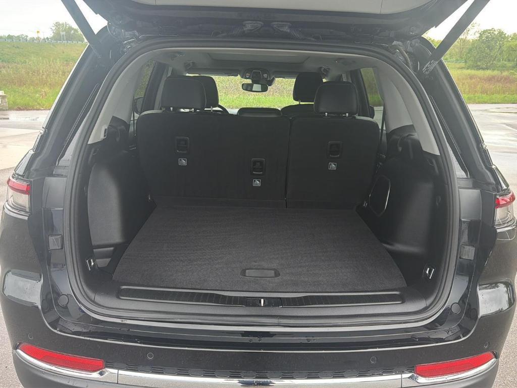 used 2022 Jeep Grand Cherokee car, priced at $26,789