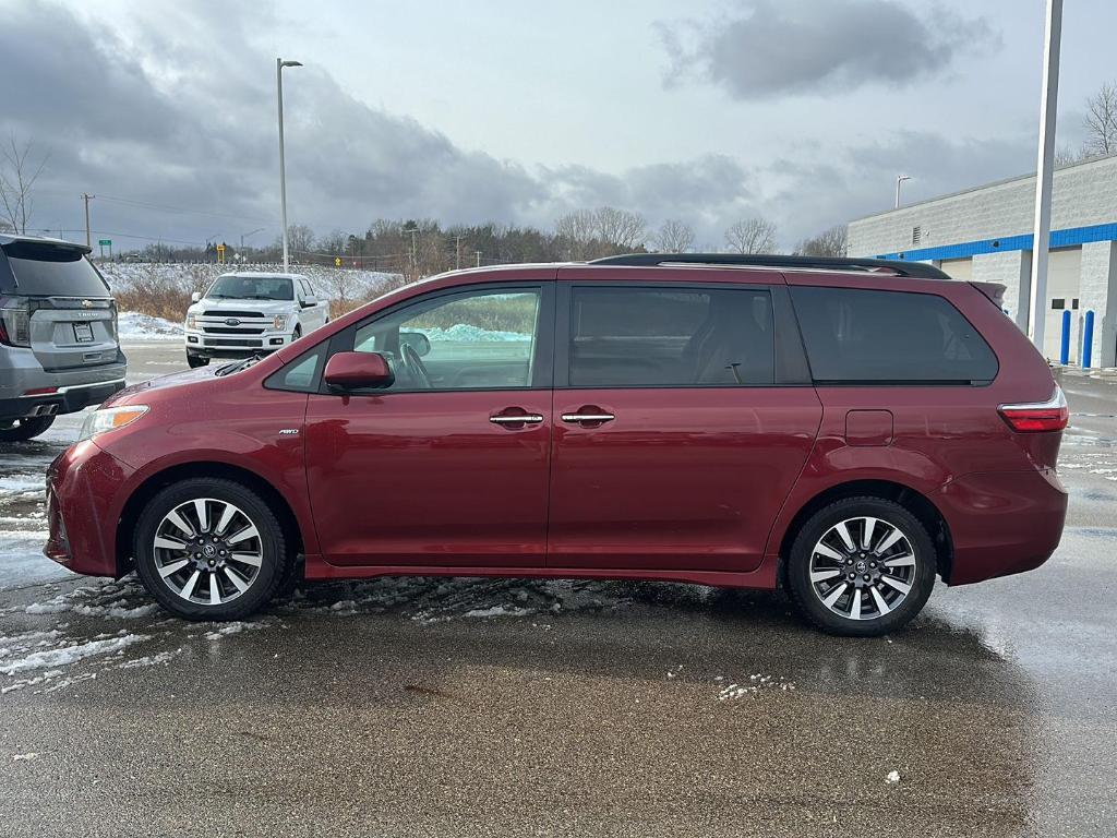 used 2018 Toyota Sienna car, priced at $15,989