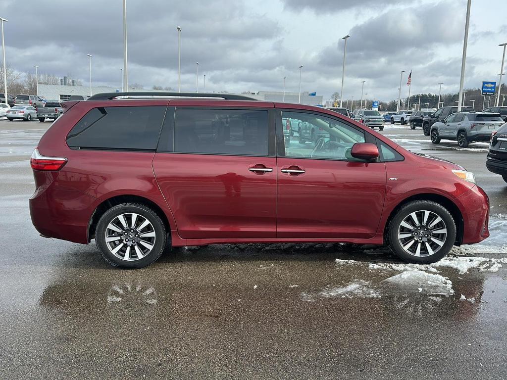 used 2018 Toyota Sienna car, priced at $15,989