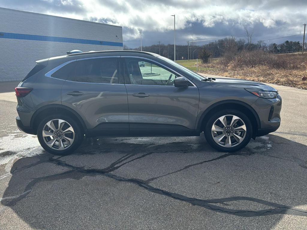 used 2025 Ford Escape car, priced at $27,987