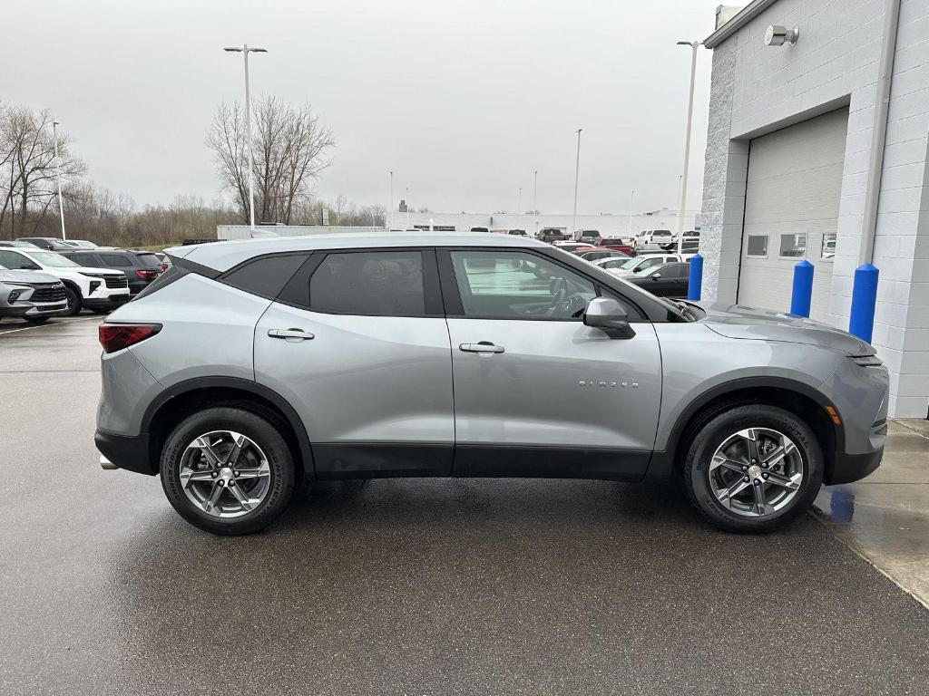 used 2025 Chevrolet Blazer car, priced at $29,397