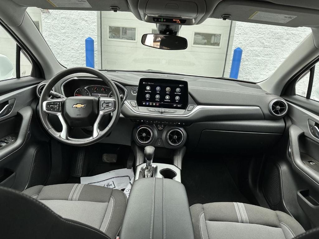 used 2025 Chevrolet Blazer car, priced at $29,295
