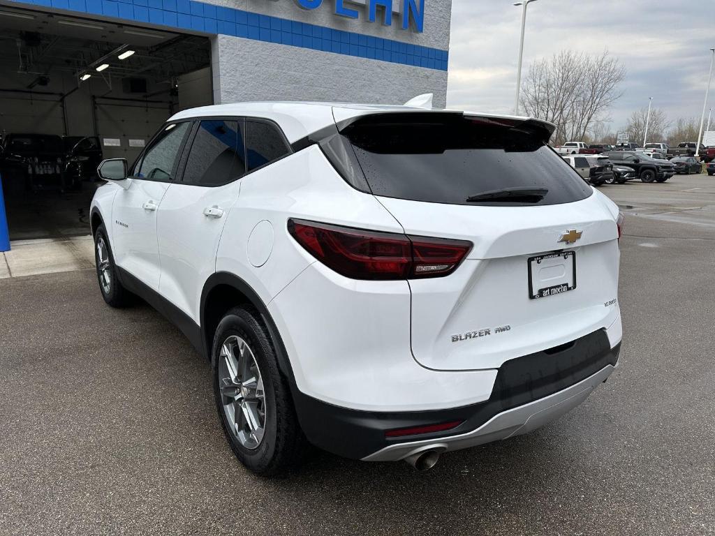 used 2025 Chevrolet Blazer car, priced at $29,295