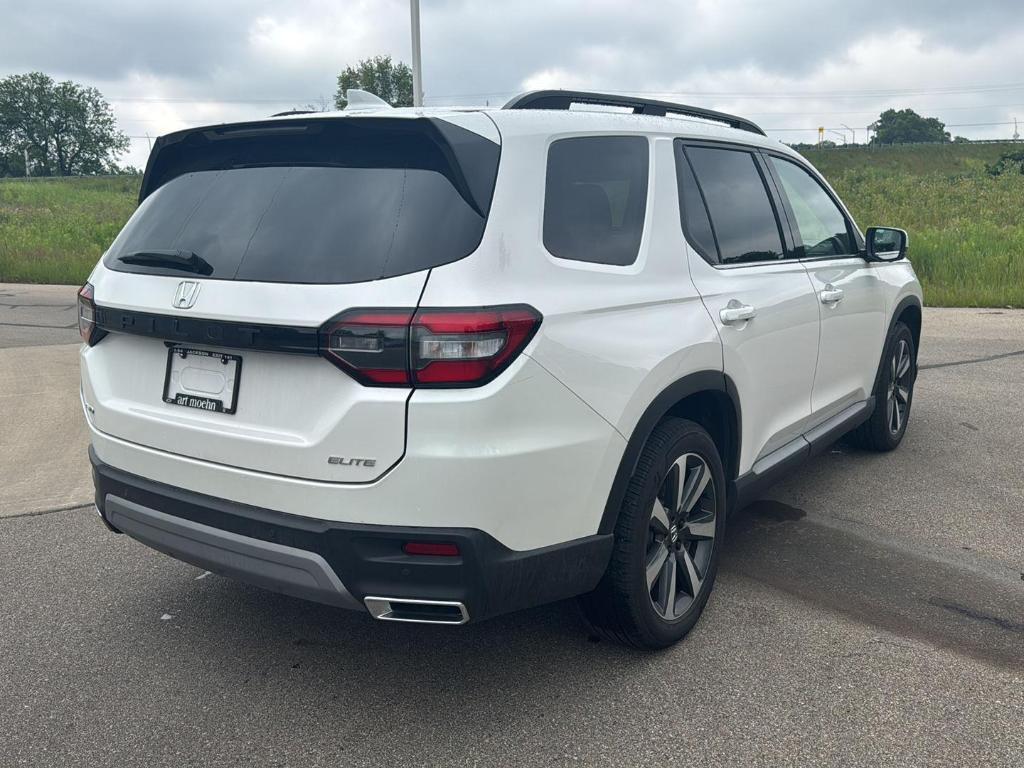 used 2025 Honda Pilot car, priced at $48,949