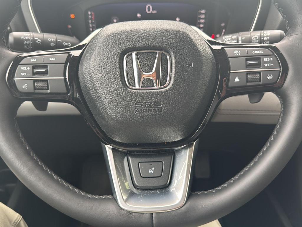used 2025 Honda Pilot car, priced at $48,949