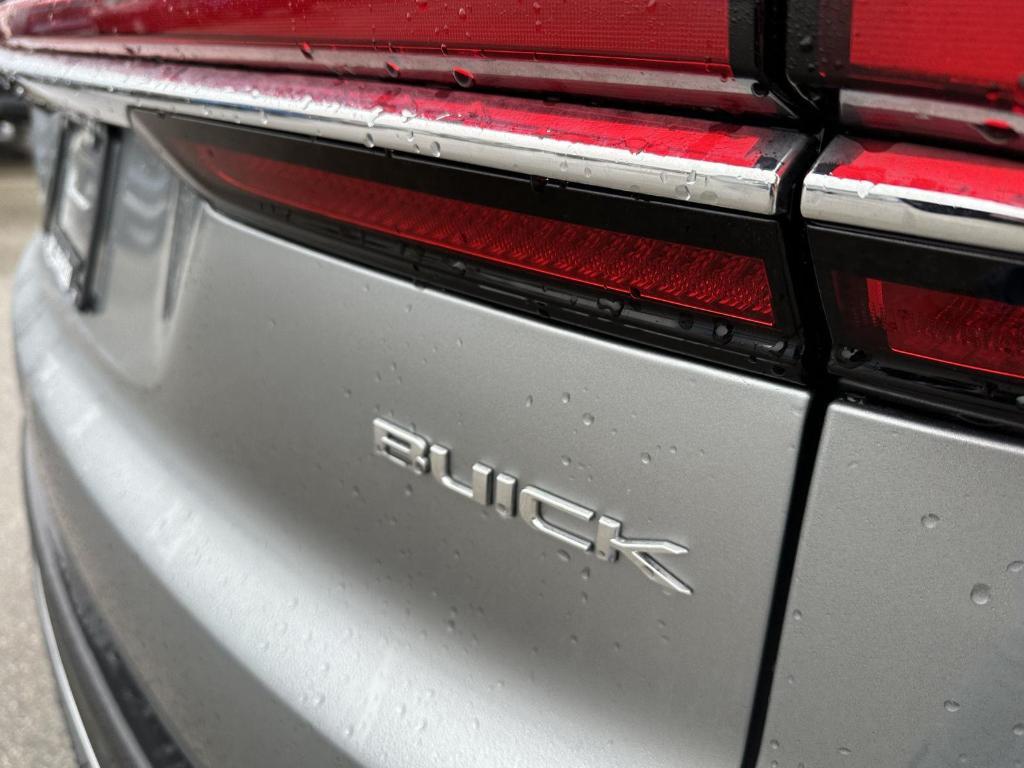 used 2025 Buick Enclave car, priced at $35,989