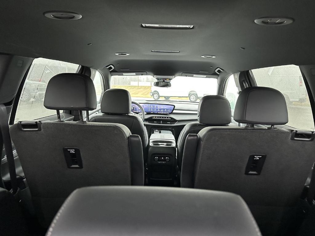 used 2025 Buick Enclave car, priced at $35,989