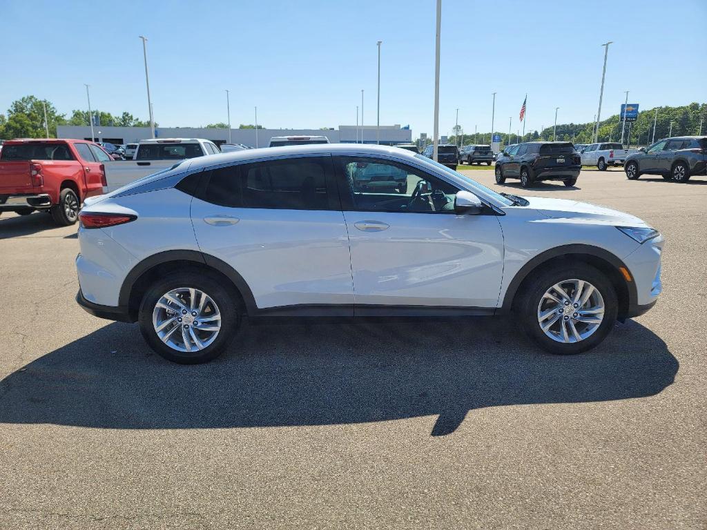 used 2024 Buick Envista car, priced at $22,347