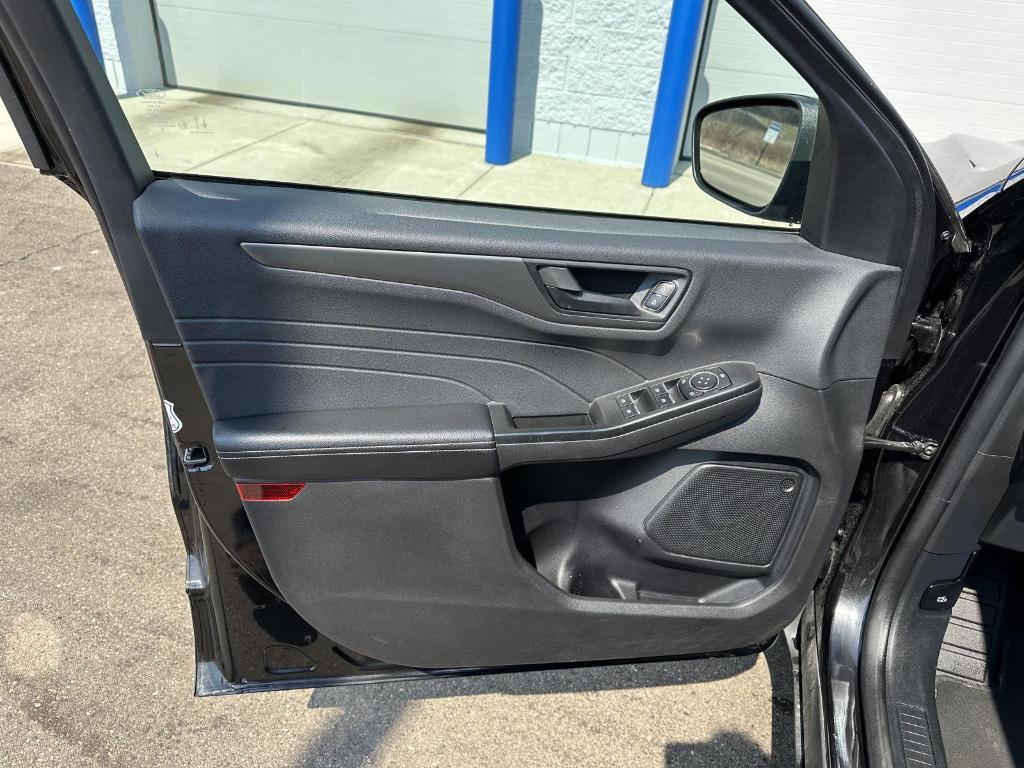 used 2025 Ford Escape car, priced at $22,487