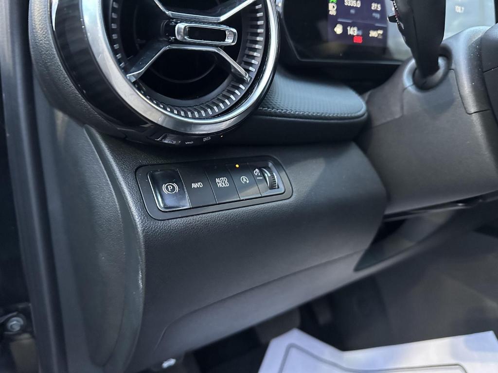 used 2025 Chevrolet Equinox car, priced at $26,949