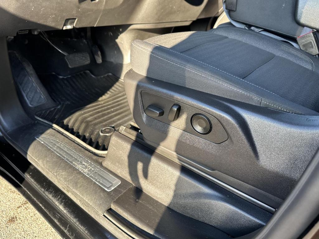 used 2025 Chevrolet Silverado 1500 car, priced at $41,947