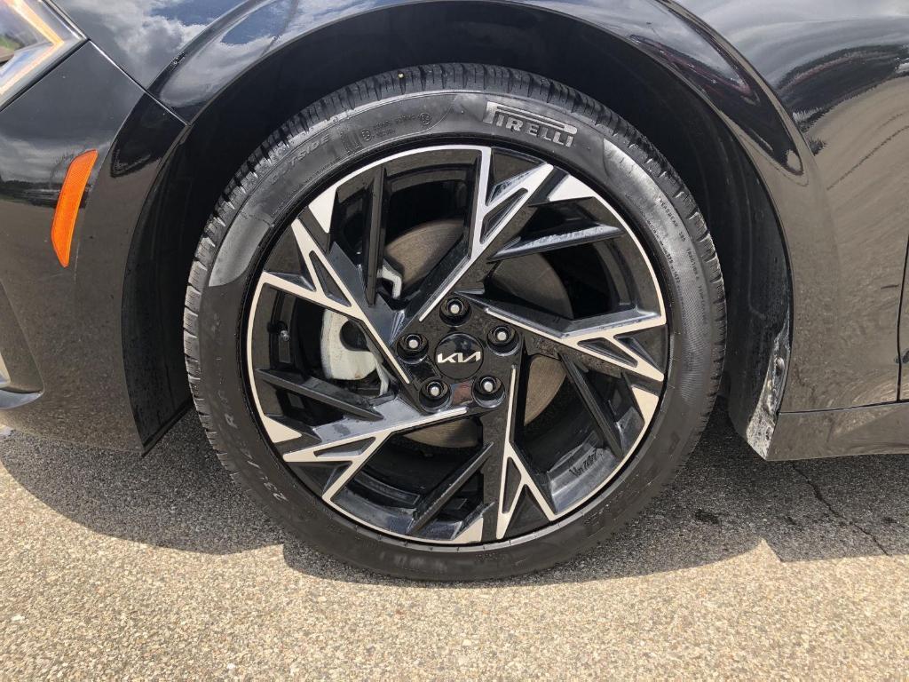 used 2025 Kia K5 car, priced at $28,987