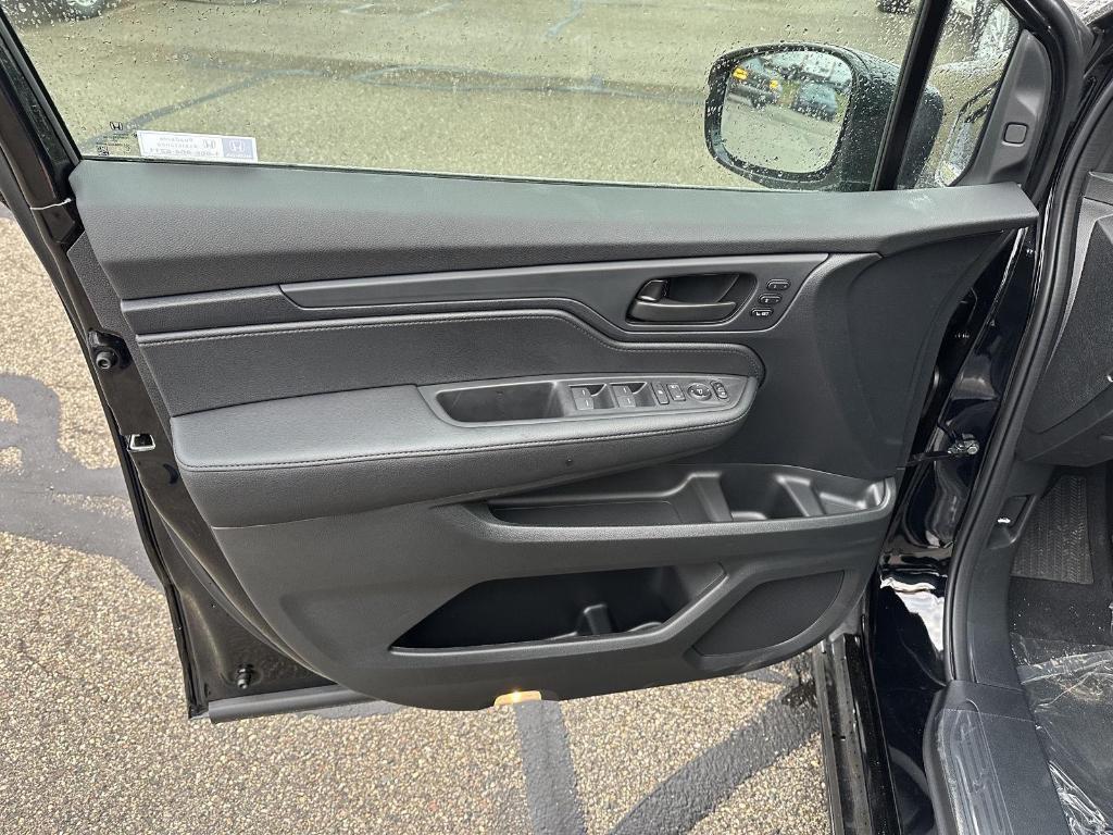 new 2026 Honda Odyssey car, priced at $45,390