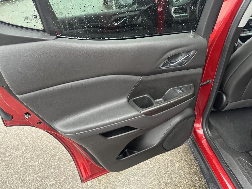 used 2023 GMC Acadia car, priced at $26,921