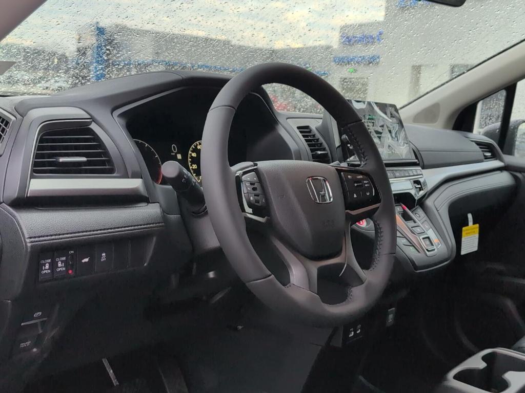 new 2026 Honda Odyssey car, priced at $44,290