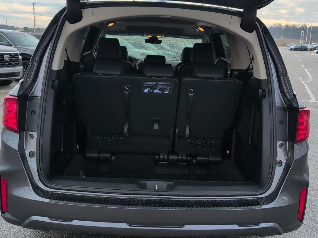 new 2026 Honda Odyssey car, priced at $44,290
