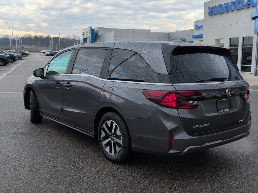 new 2026 Honda Odyssey car, priced at $44,290