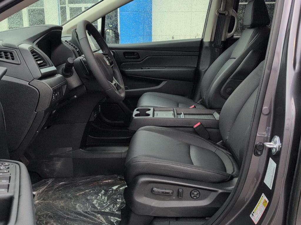 new 2026 Honda Odyssey car, priced at $44,290