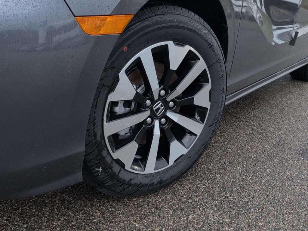 new 2026 Honda Odyssey car, priced at $44,290