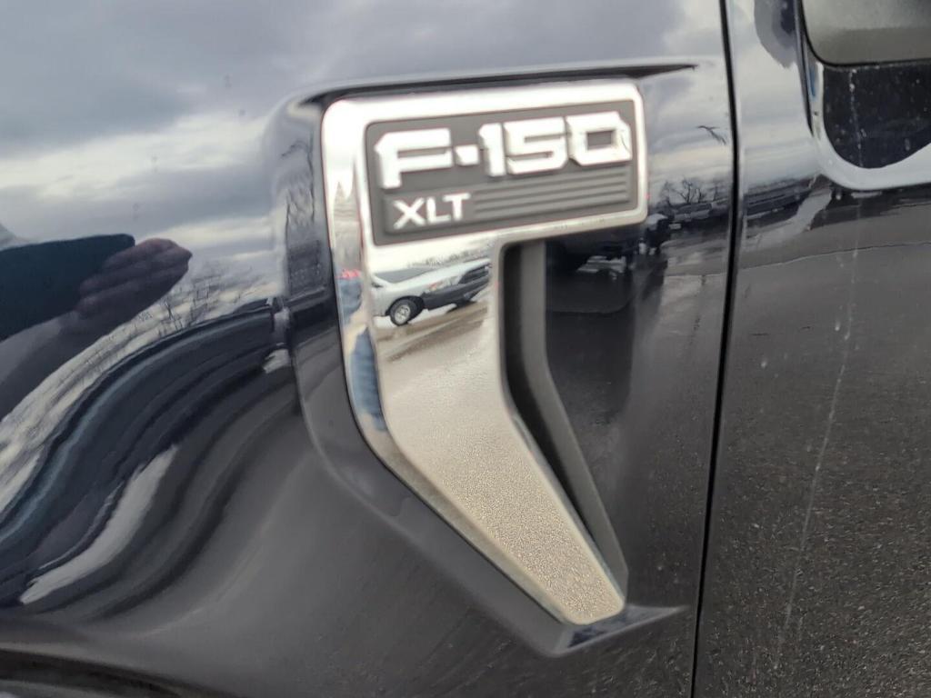 used 2021 Ford F-150 car, priced at $30,989