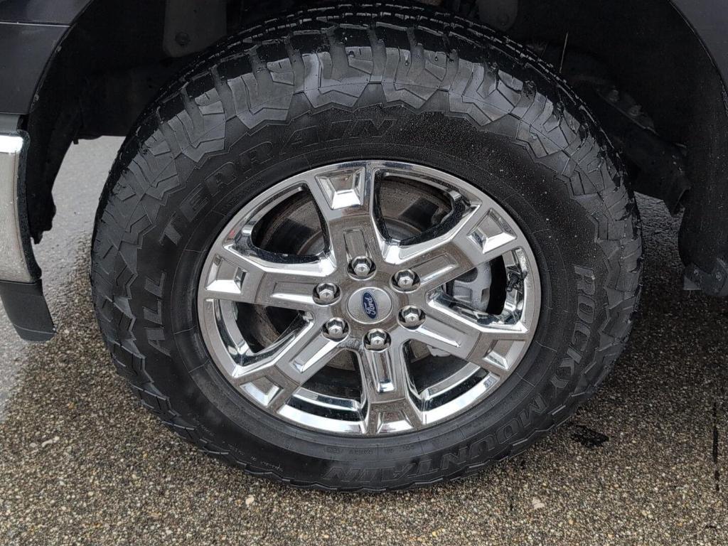 used 2021 Ford F-150 car, priced at $30,989