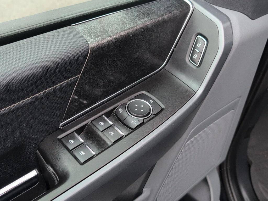 used 2021 Ford F-150 car, priced at $30,989