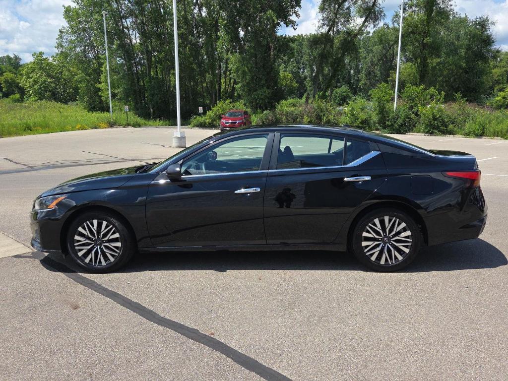 used 2025 Nissan Altima car, priced at $20,917