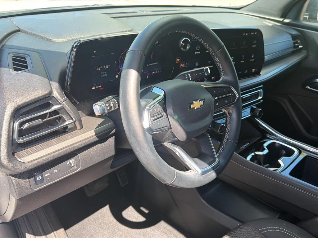 used 2025 Chevrolet Traverse car, priced at $36,349