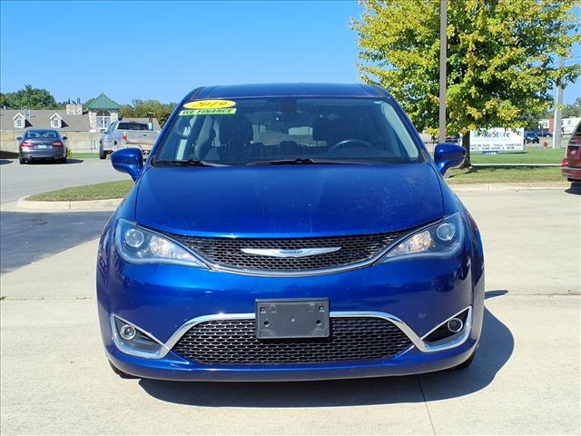 used 2019 Chrysler Pacifica car, priced at $12,800