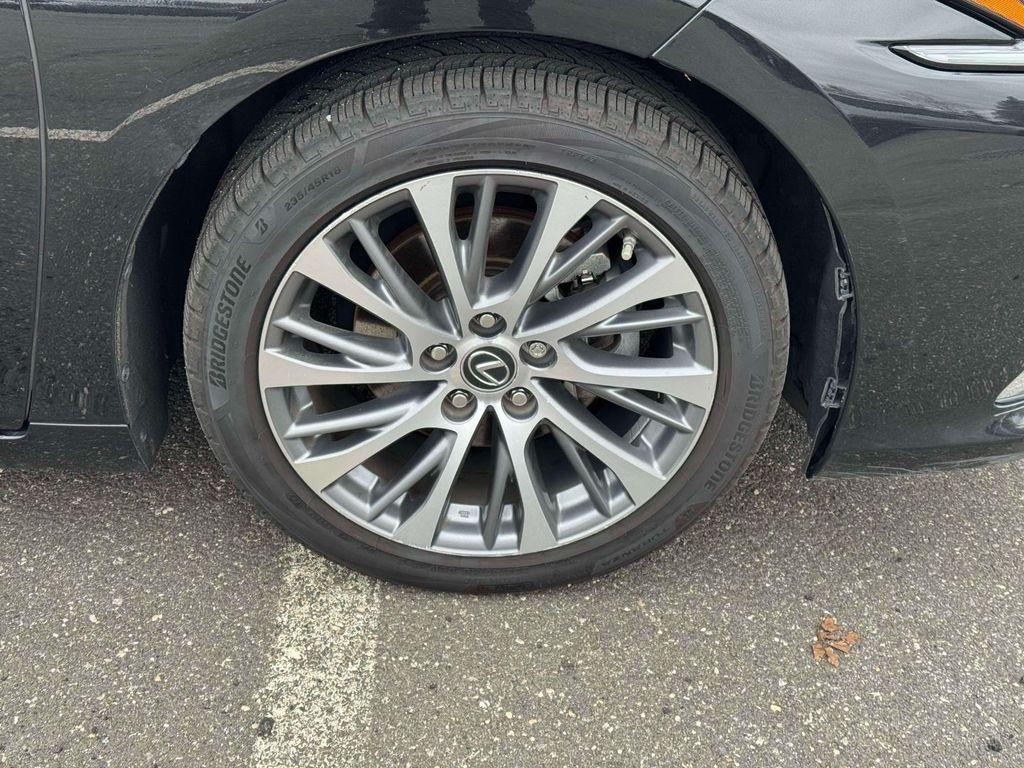 used 2021 Lexus ES 300h car, priced at $29,414