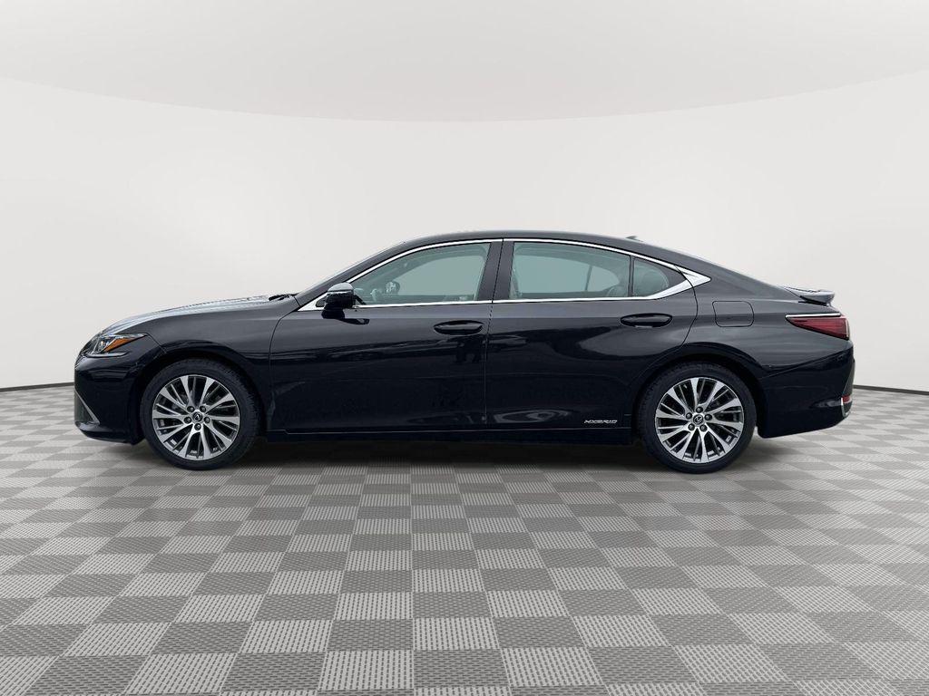 used 2021 Lexus ES 300h car, priced at $29,414