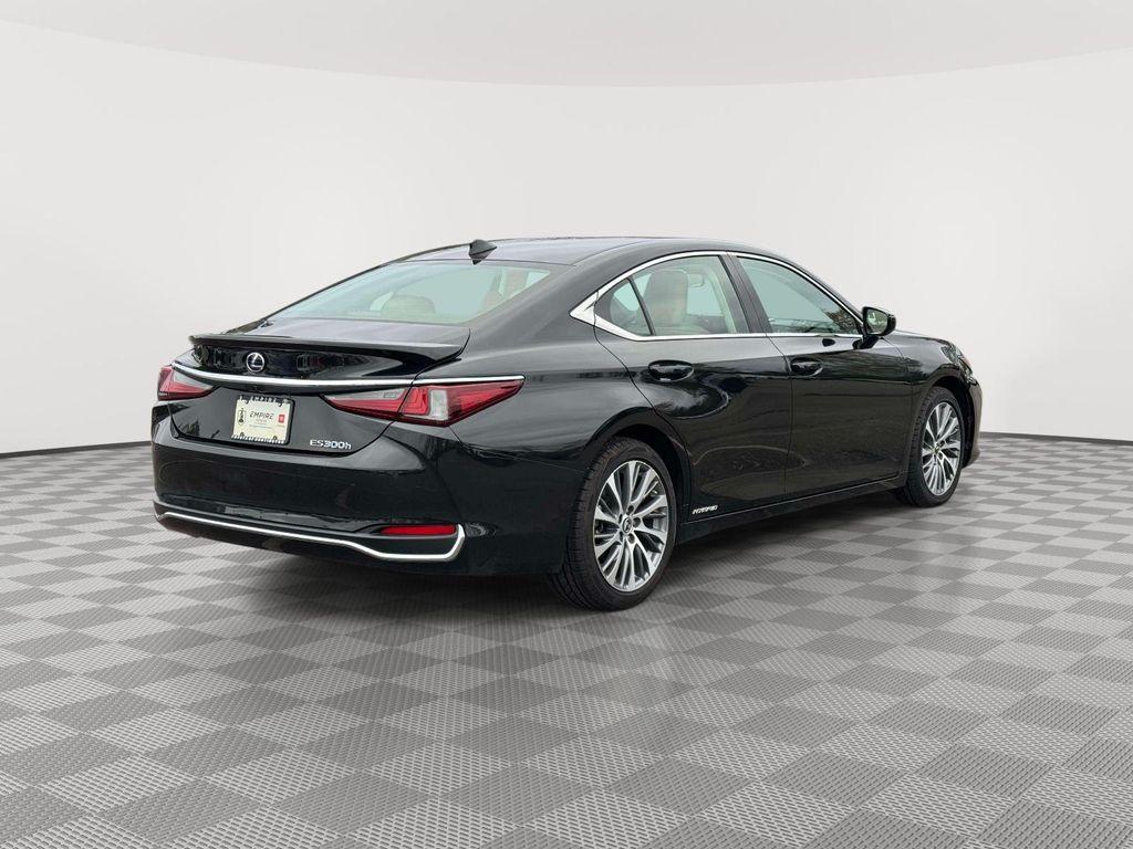 used 2021 Lexus ES 300h car, priced at $29,414