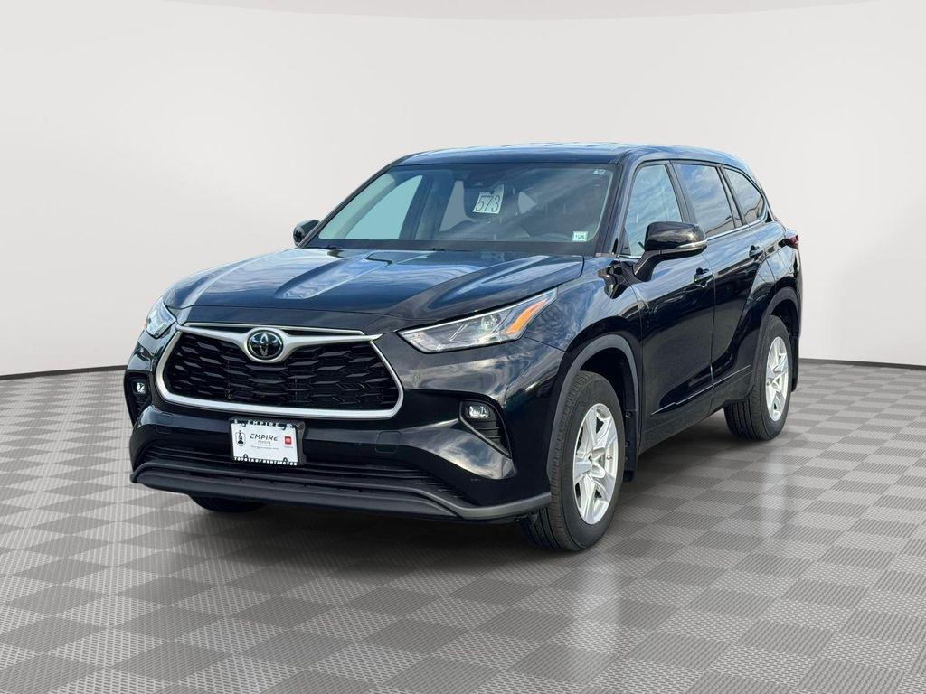 used 2023 Toyota Highlander car, priced at $33,674