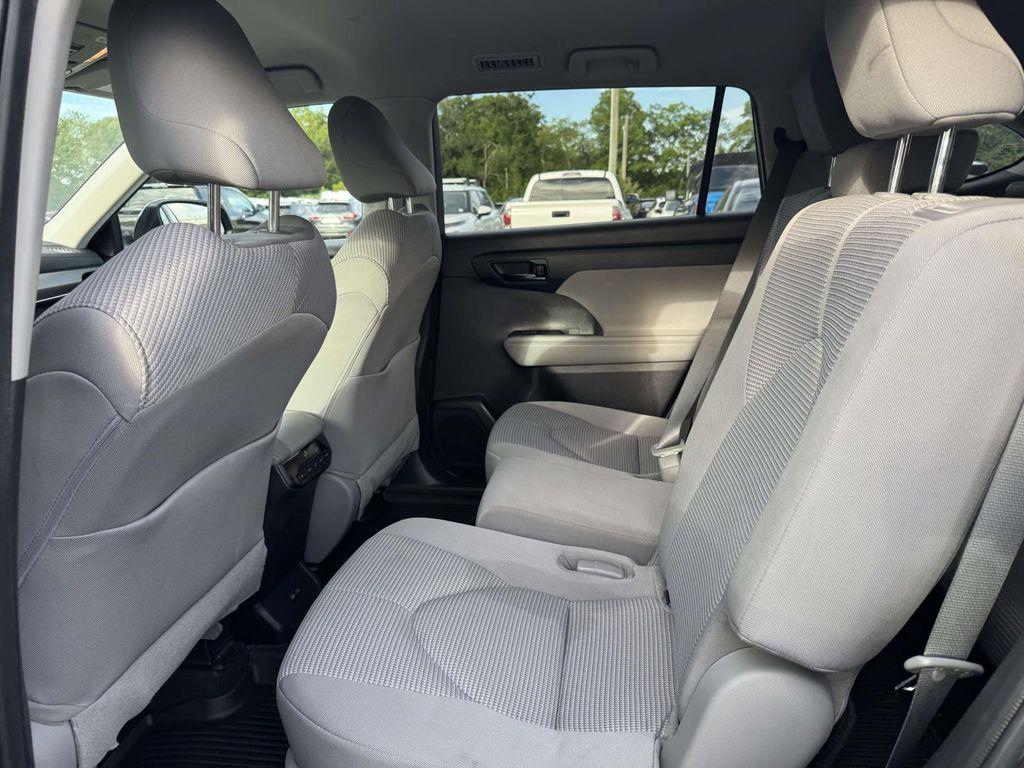used 2023 Toyota Highlander car, priced at $33,674