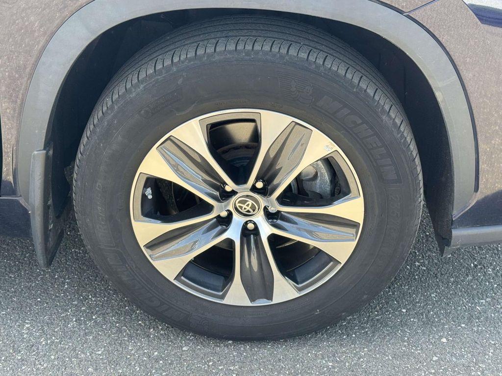 used 2023 Toyota Highlander car, priced at $35,993