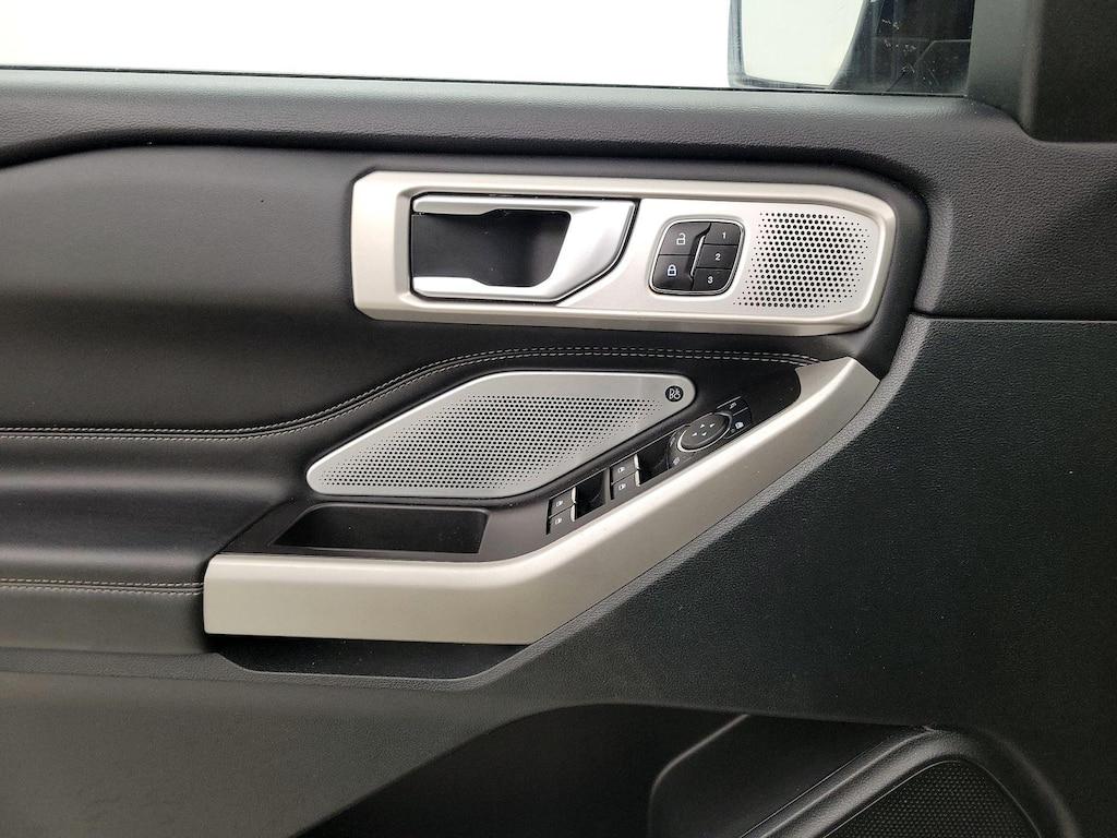 used 2024 Ford Explorer car, priced at $35,998