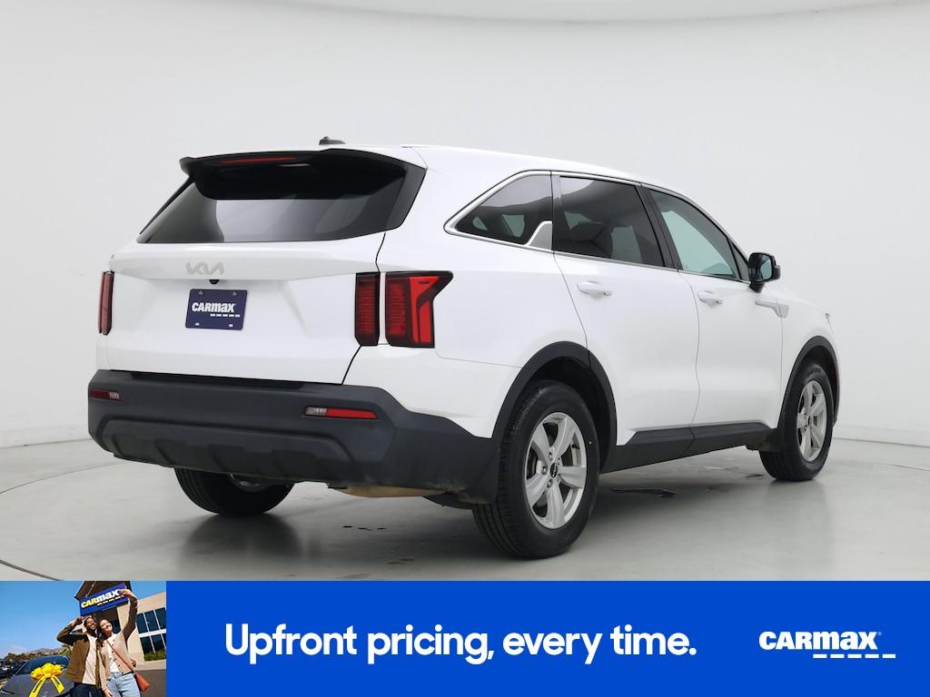 used 2023 Kia Sorento car, priced at $23,998