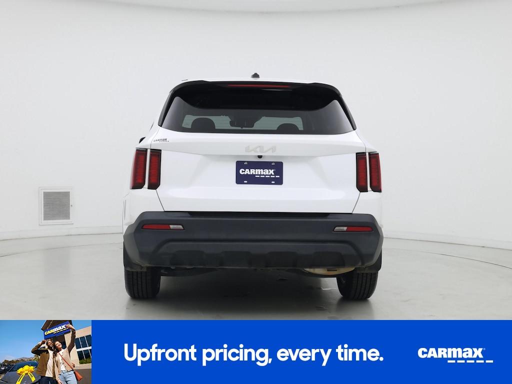 used 2023 Kia Sorento car, priced at $23,998