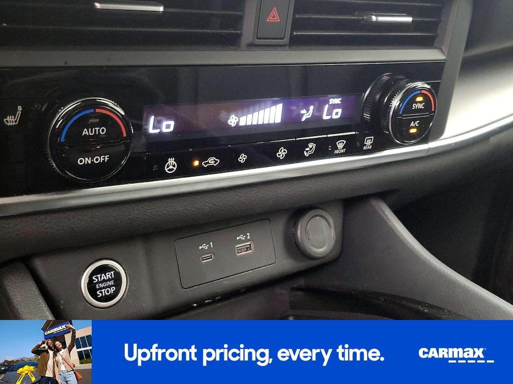 used 2023 Nissan Rogue car, priced at $23,998