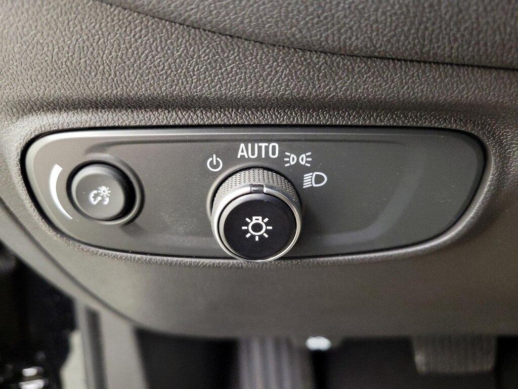 used 2024 Chevrolet Equinox car, priced at $22,998