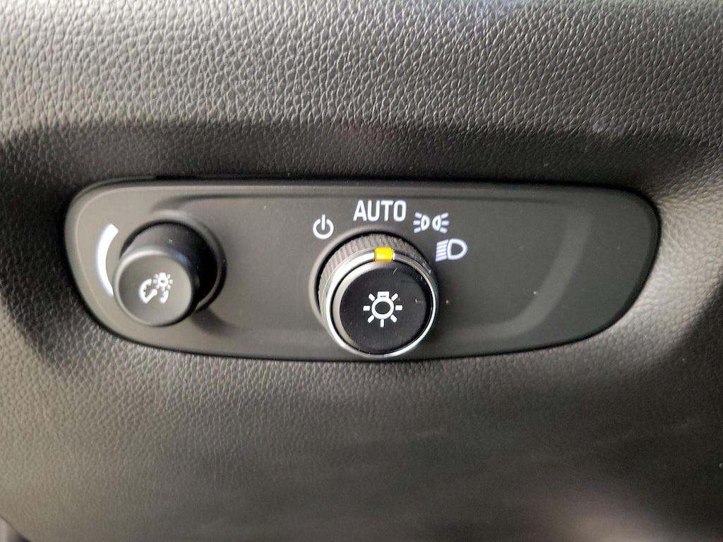 used 2023 Chevrolet Traverse car, priced at $30,998