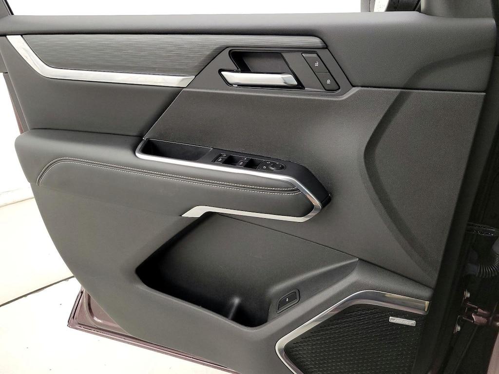 used 2025 GMC Acadia car, priced at $30,998