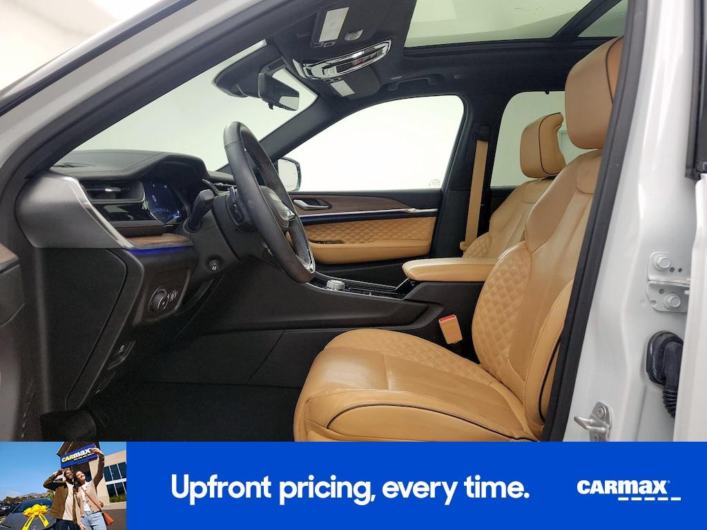 used 2023 Jeep Grand Cherokee car, priced at $39,998
