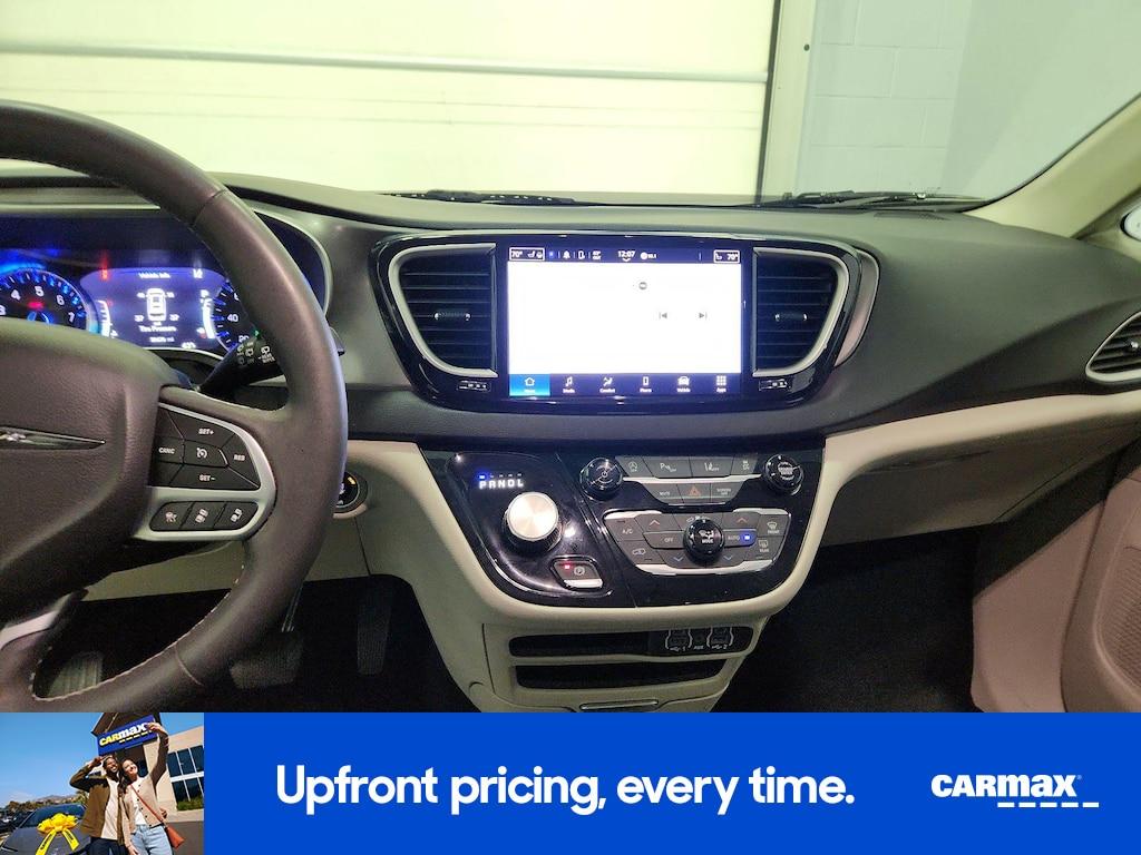 used 2023 Chrysler Pacifica car, priced at $23,998