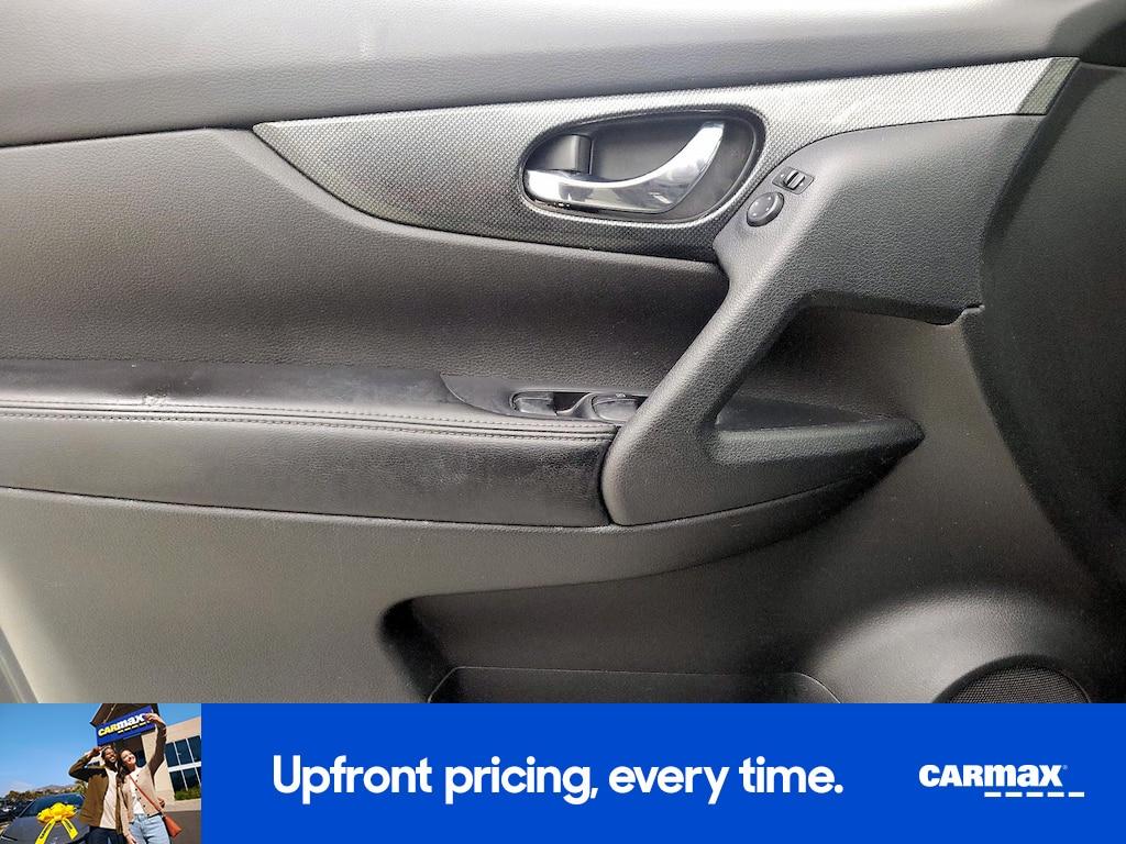 used 2014 Nissan Rogue car, priced at $13,599